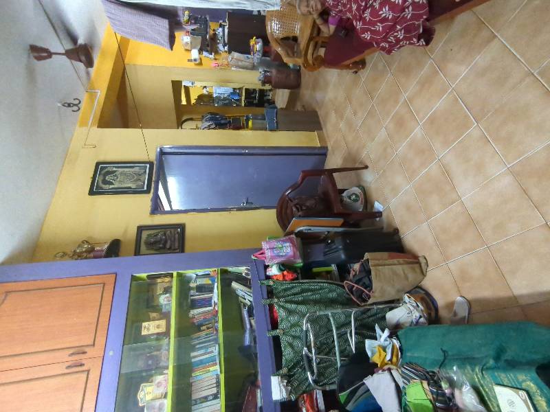 Ramya.'s listing photo 2