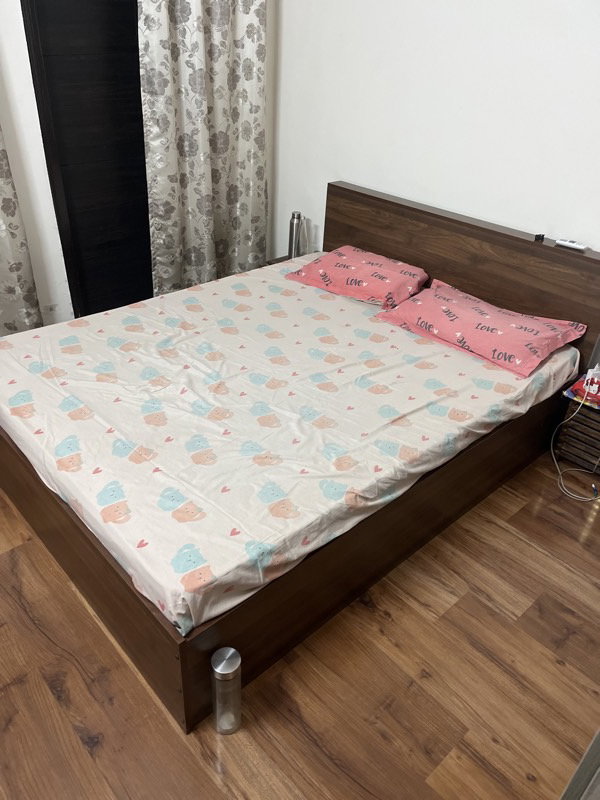 Yuvraj's home photo 5
