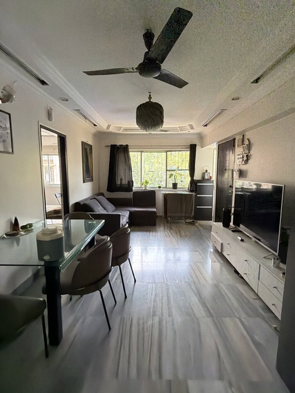 Lara's listing photo 1