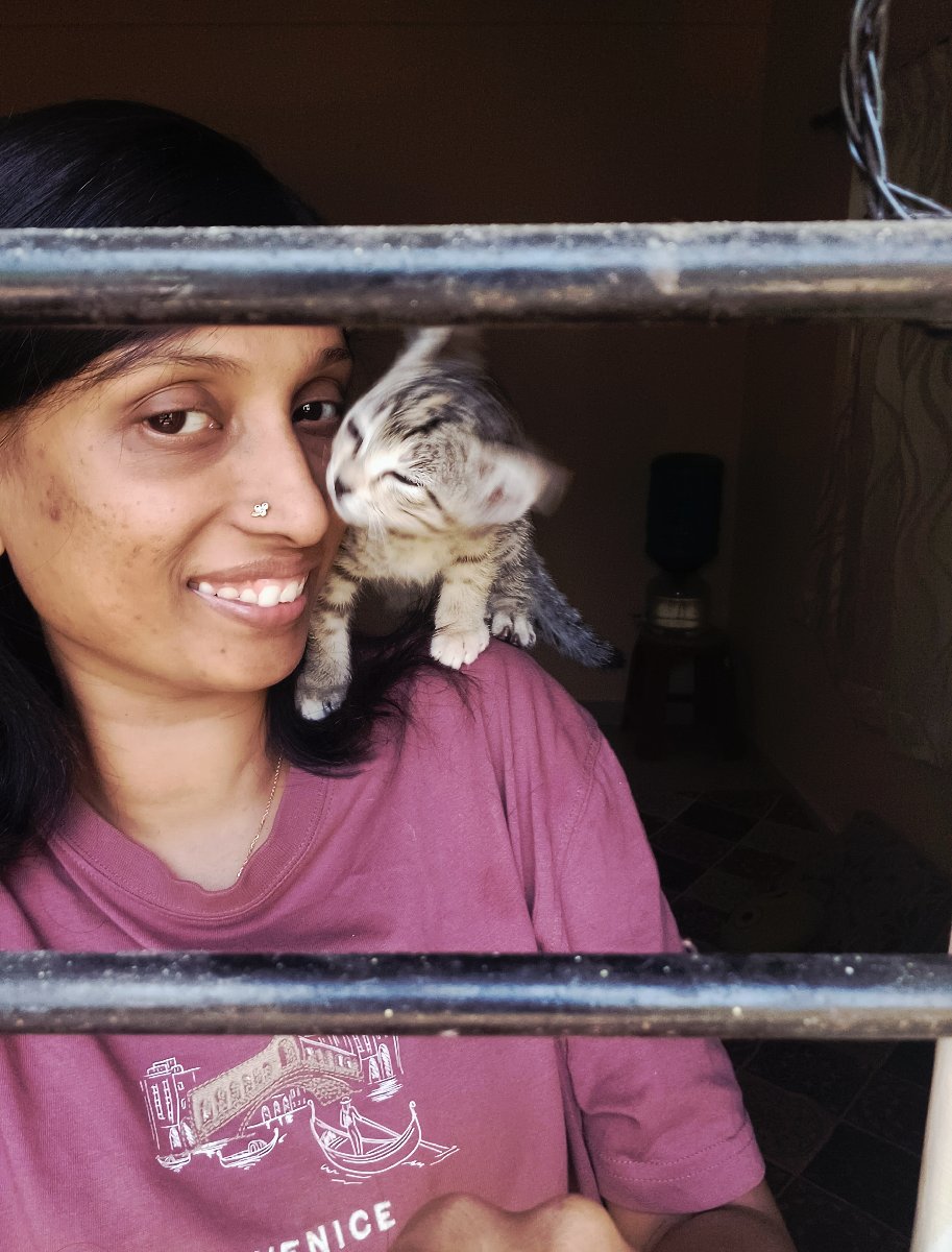 Parvathy's home photo 4