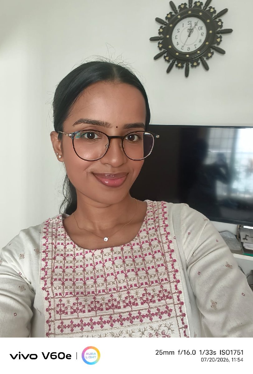 Sahithyavani's profile photo