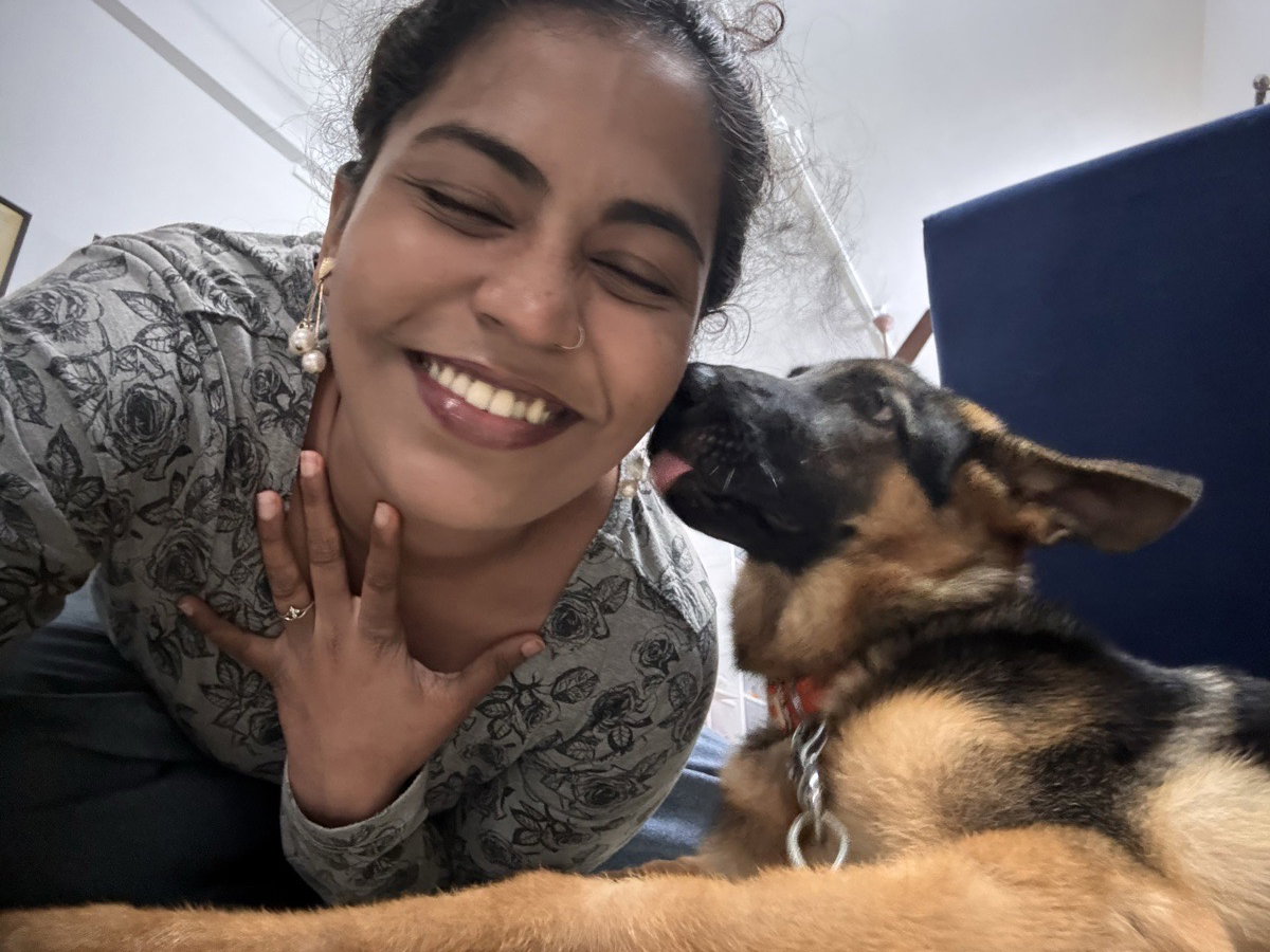 I looked after Genie at home. What an absolute cutie she is!🥰🫠